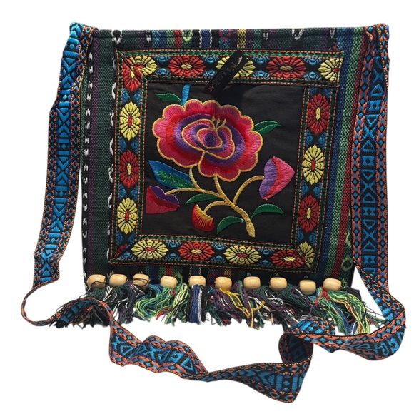 NEW Crossbody Bag Black Fabric Floral Embroidered Boho Wood Beads Fringe NWT - Picture 3 of 16